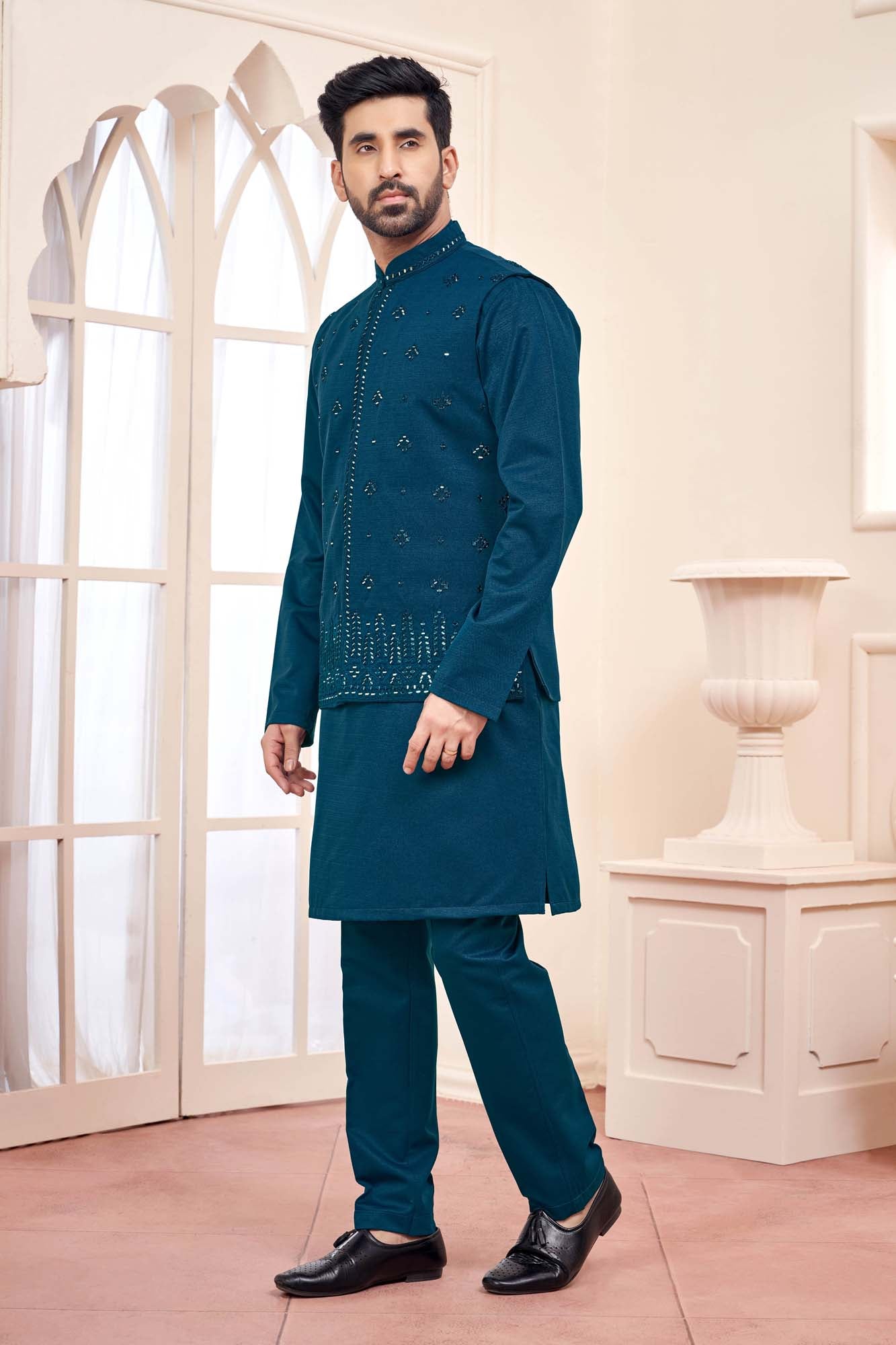 Teal Brilliance: Ethnic Kurta Set With Shimmery Jacket