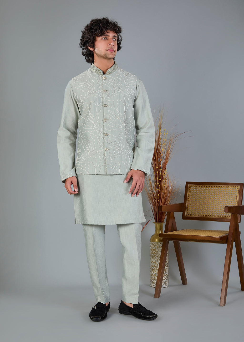 Stylish Off-white Raw Silk Men’s Kurta Jacket Set for Festive Events