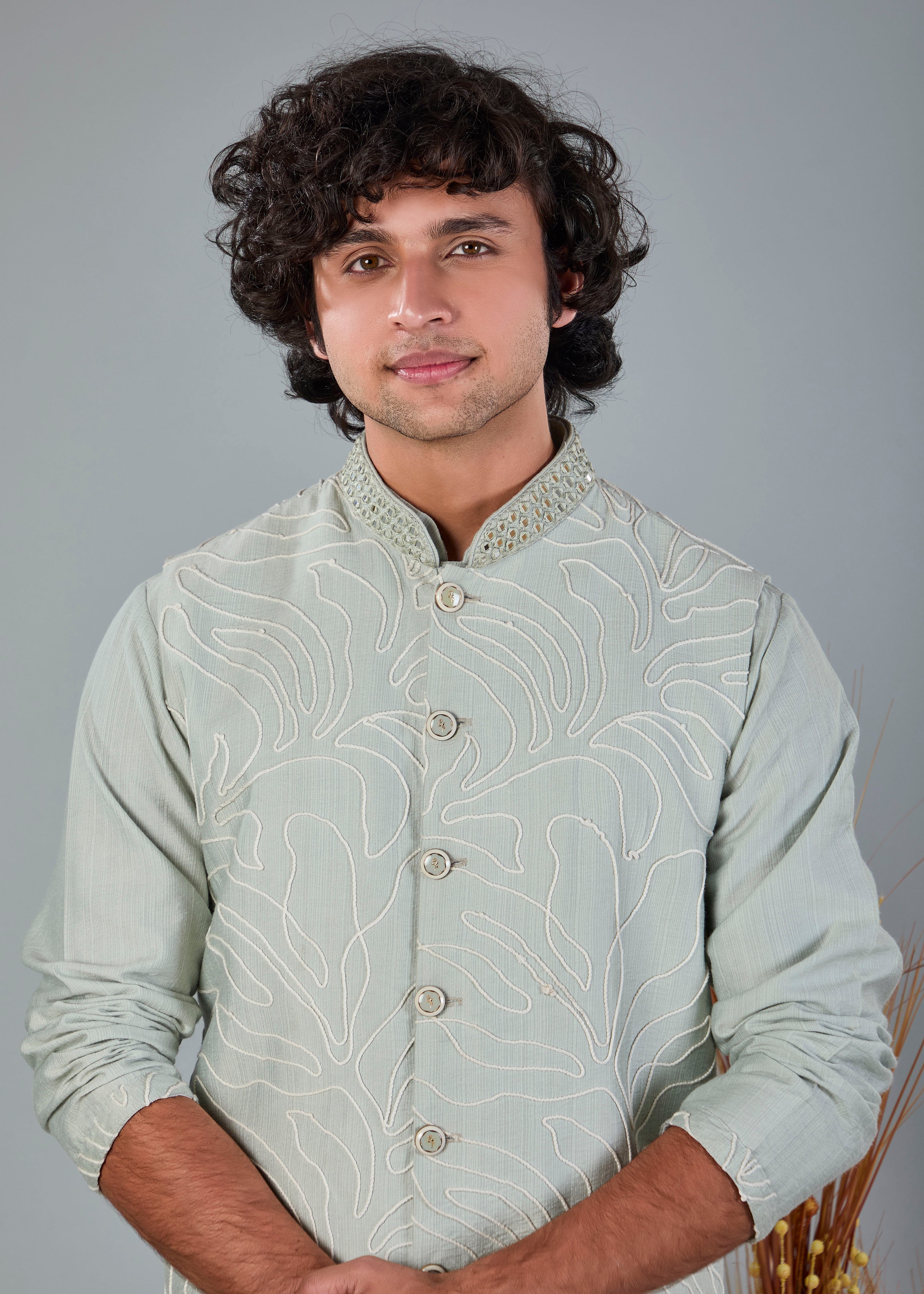 Stylish Off-white Raw Silk Men’s Kurta Jacket Set for Festive Events