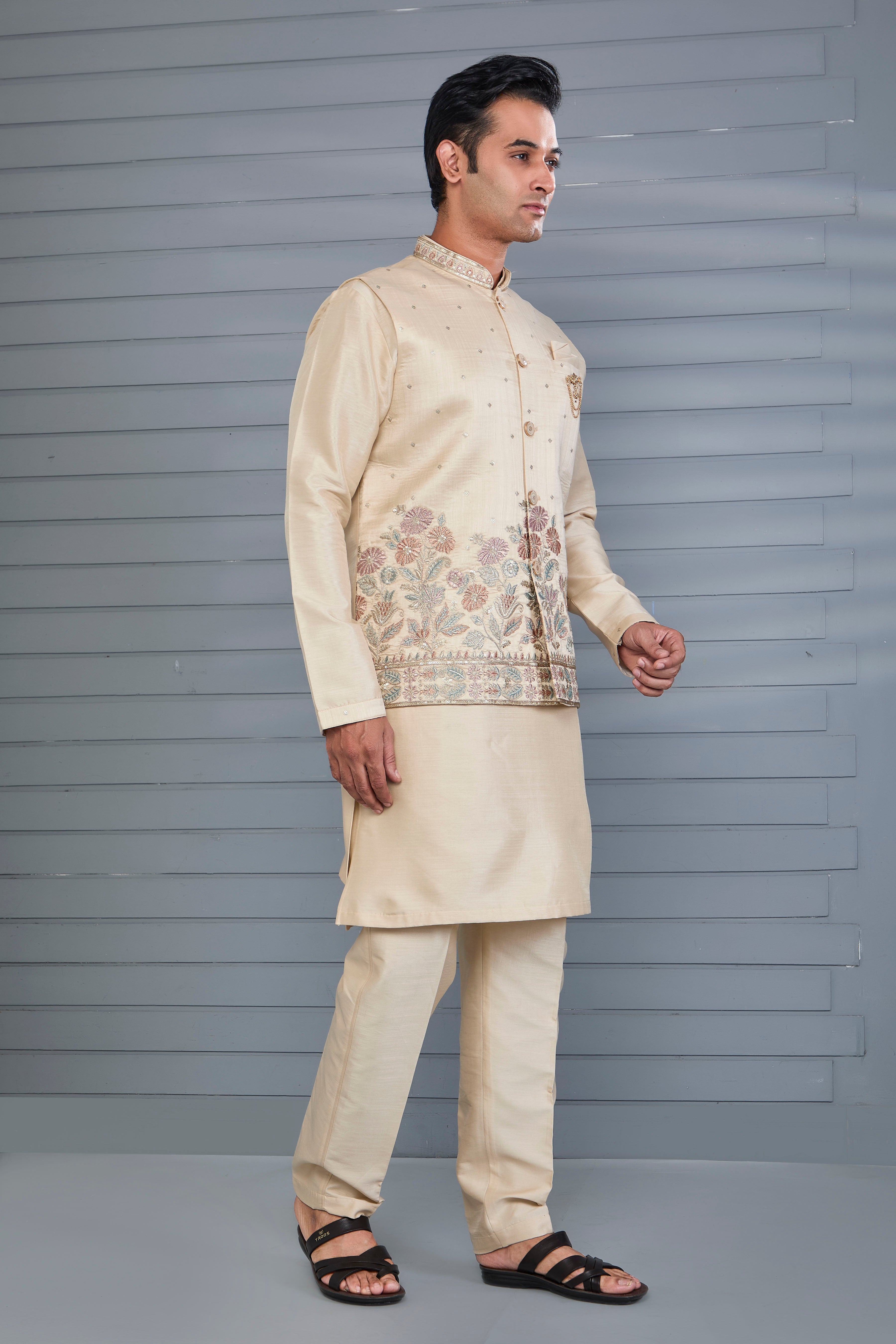 Beige Elegent Men's Kurta Jacket Set for Wedding and Engagement Events