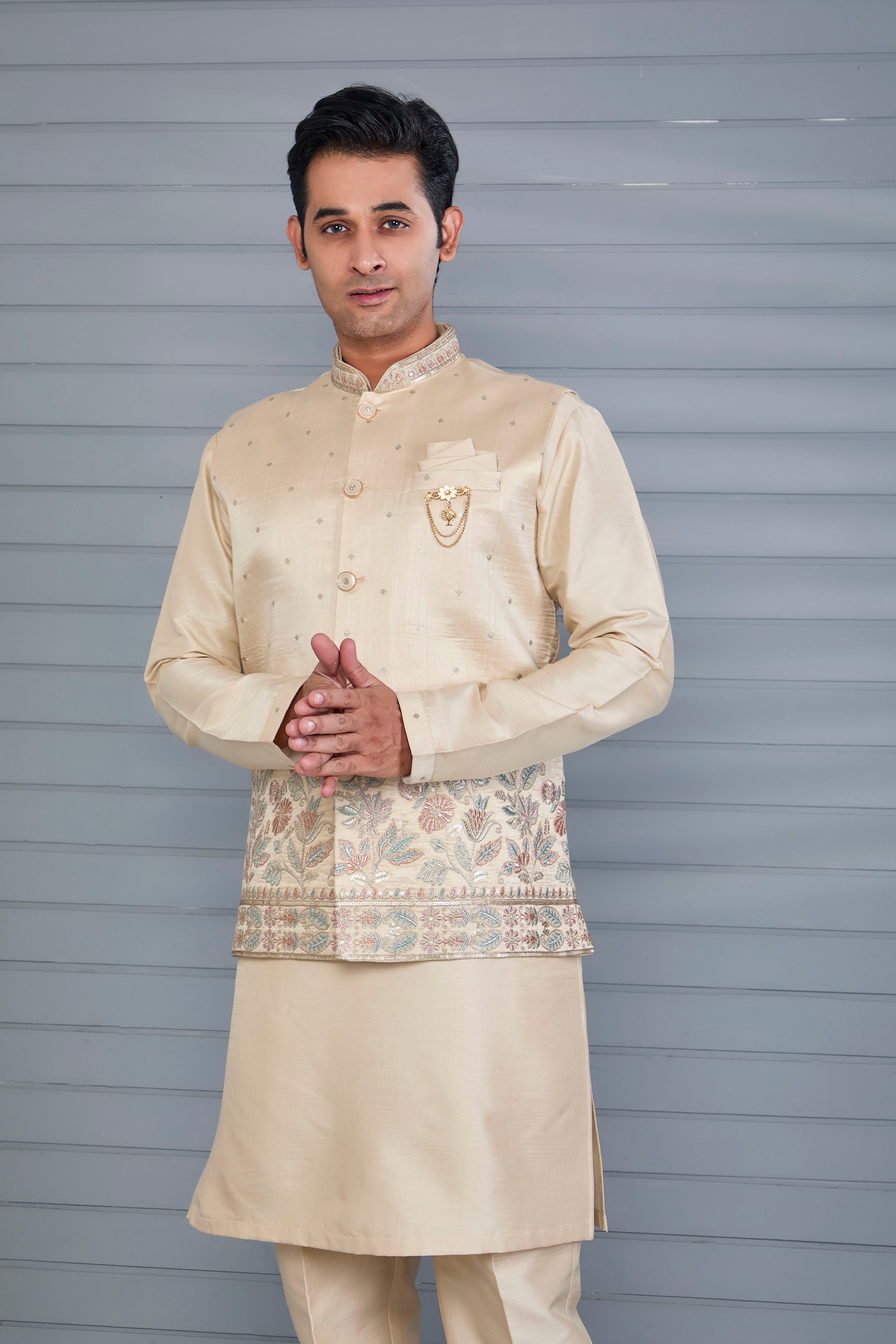 Beige Elegent Men's Kurta Jacket Set for Wedding and Engagement Events
