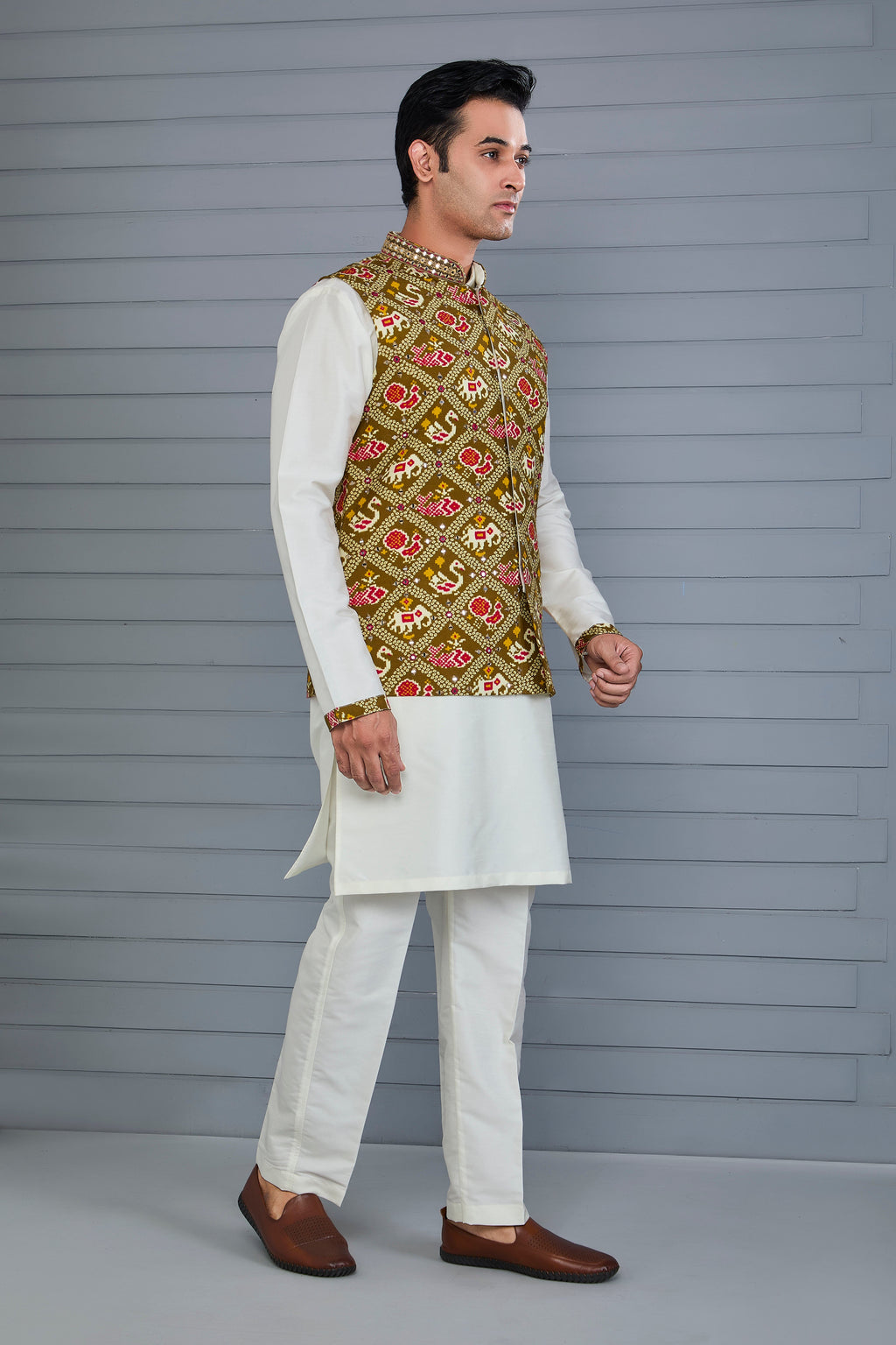 Festive Wear Off-White & Brown Men’s Patola Printed Kurta Jacket Set