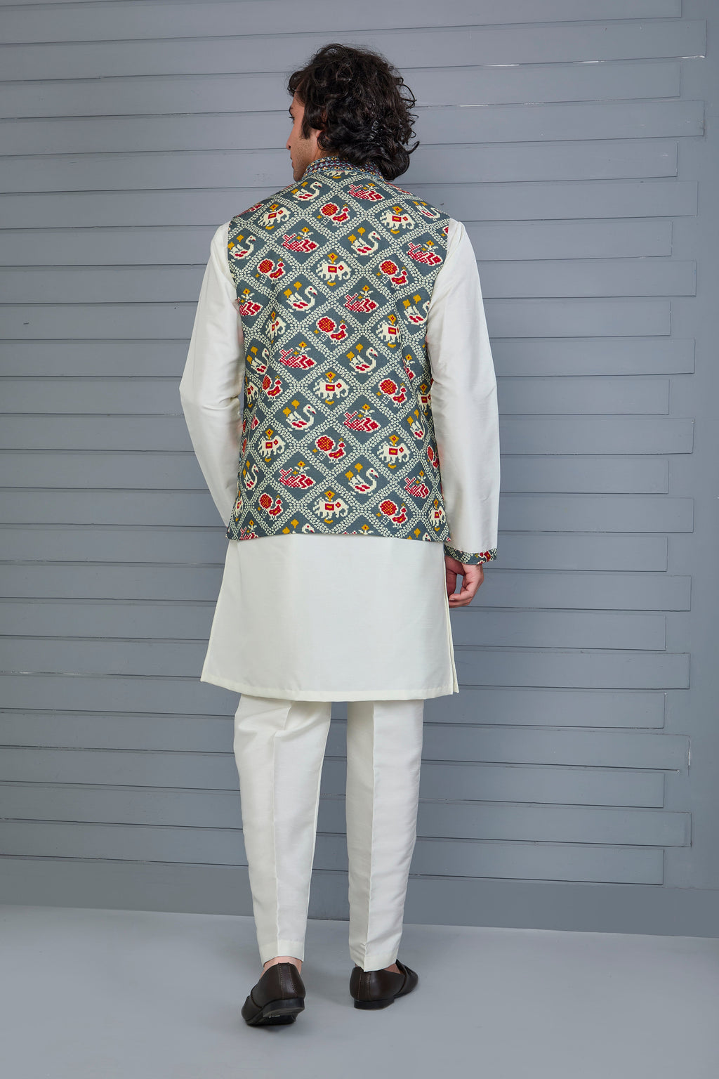 Men’s Printed Kurta Jacket Set in Off white and Grey for Festive
