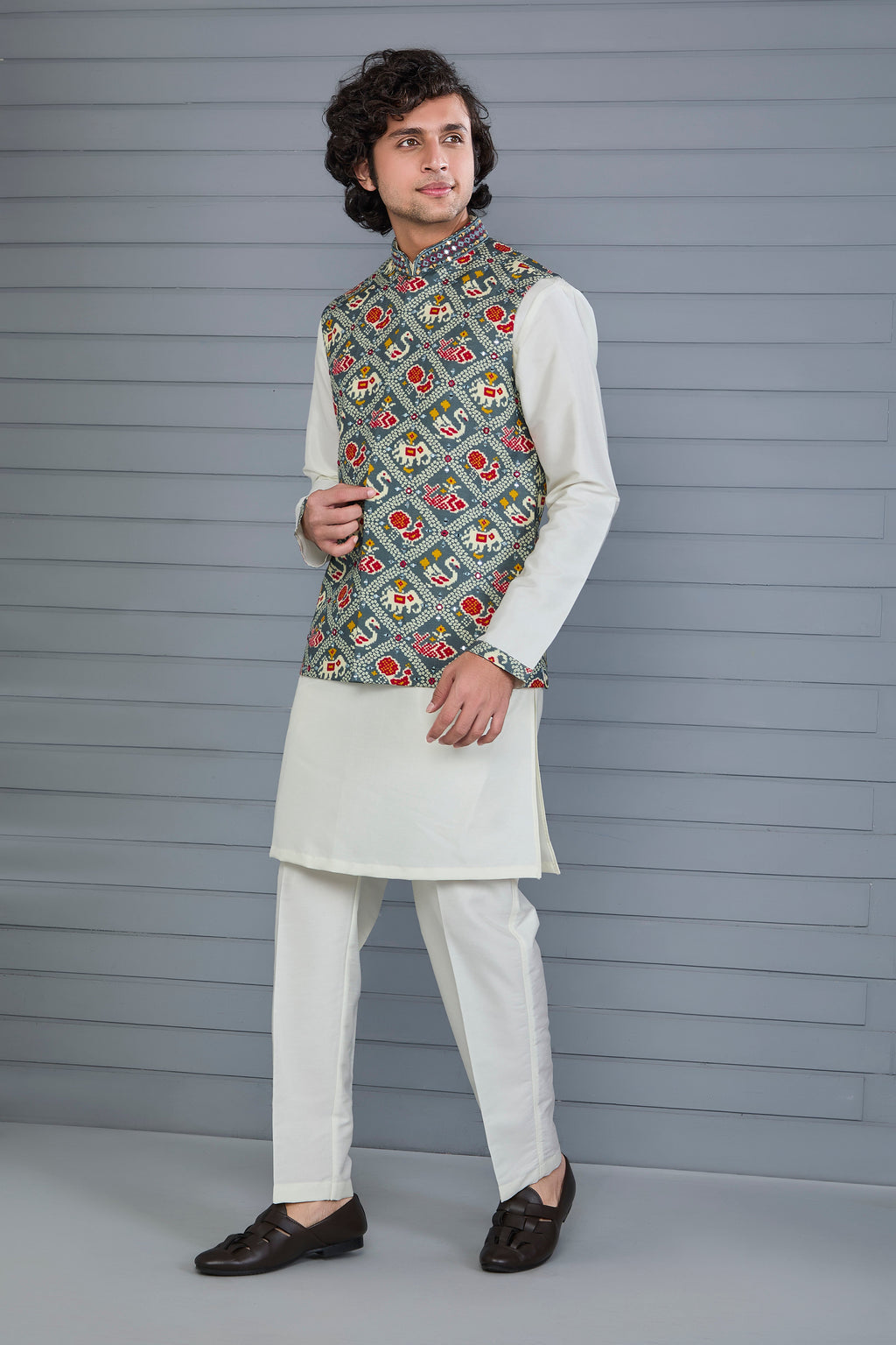 Men’s Printed Kurta Jacket Set in Off white and Grey for Festive
